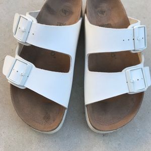 Papillio by Birkenstock, Arizona platform sandal, size 39